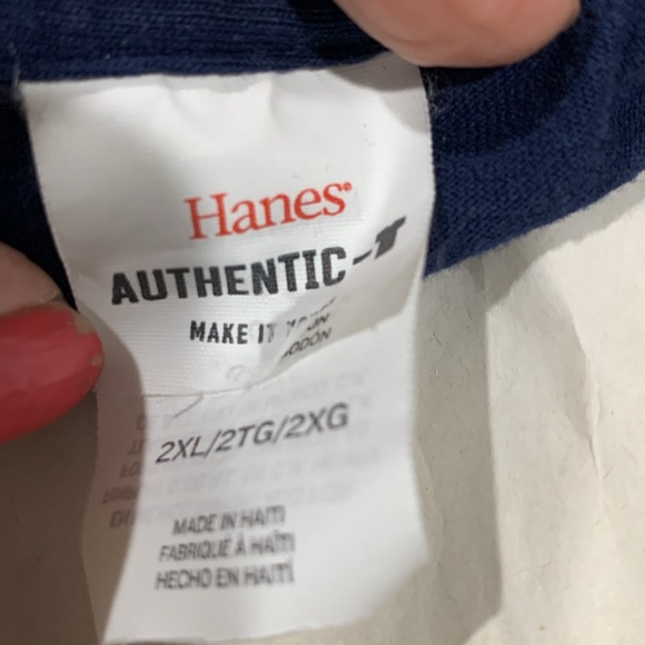 Hanes tee - Picture 4 of 5
